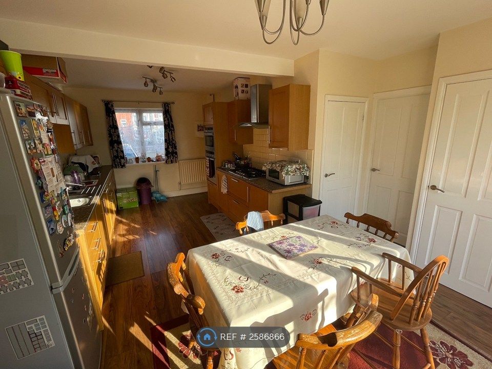 Property photo 3 of 13