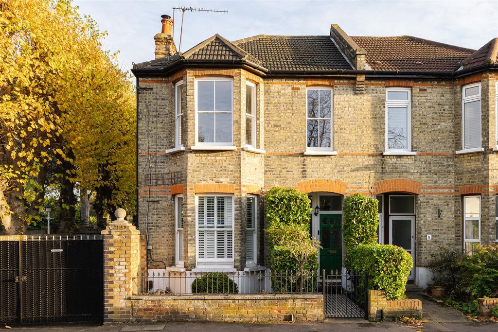 Property photo 1 of 35 Voluntary Place E11