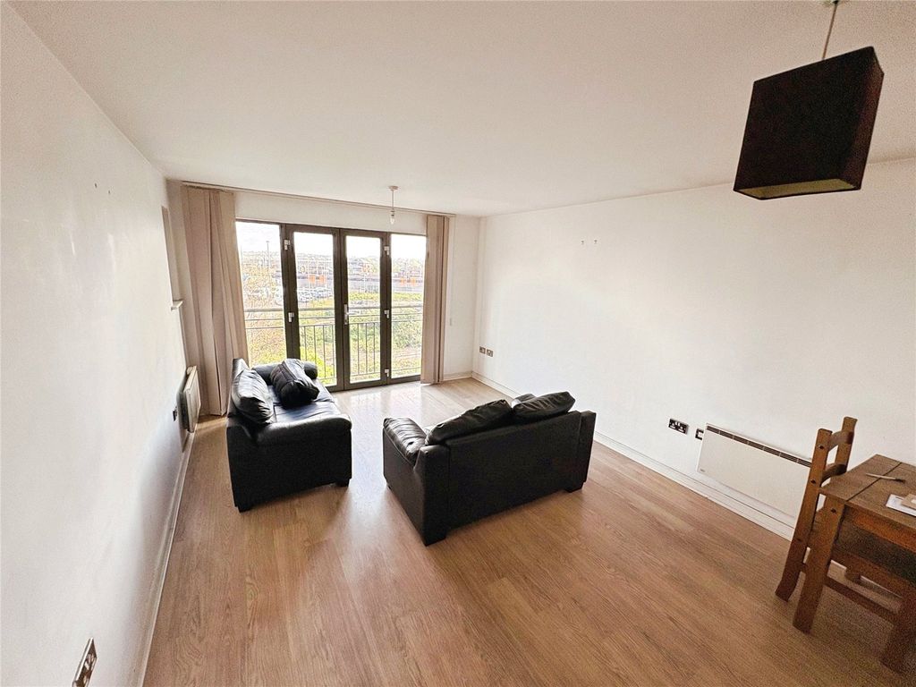 Property photo 2 of 6 Living Room