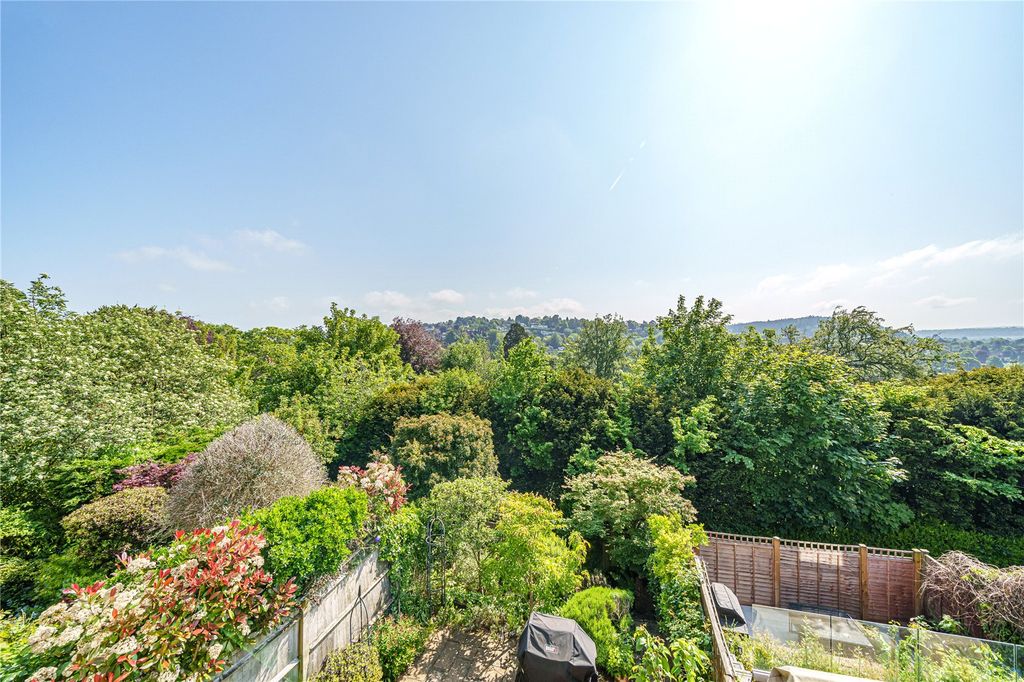 Property photo 2 of 17 Picture No. 22