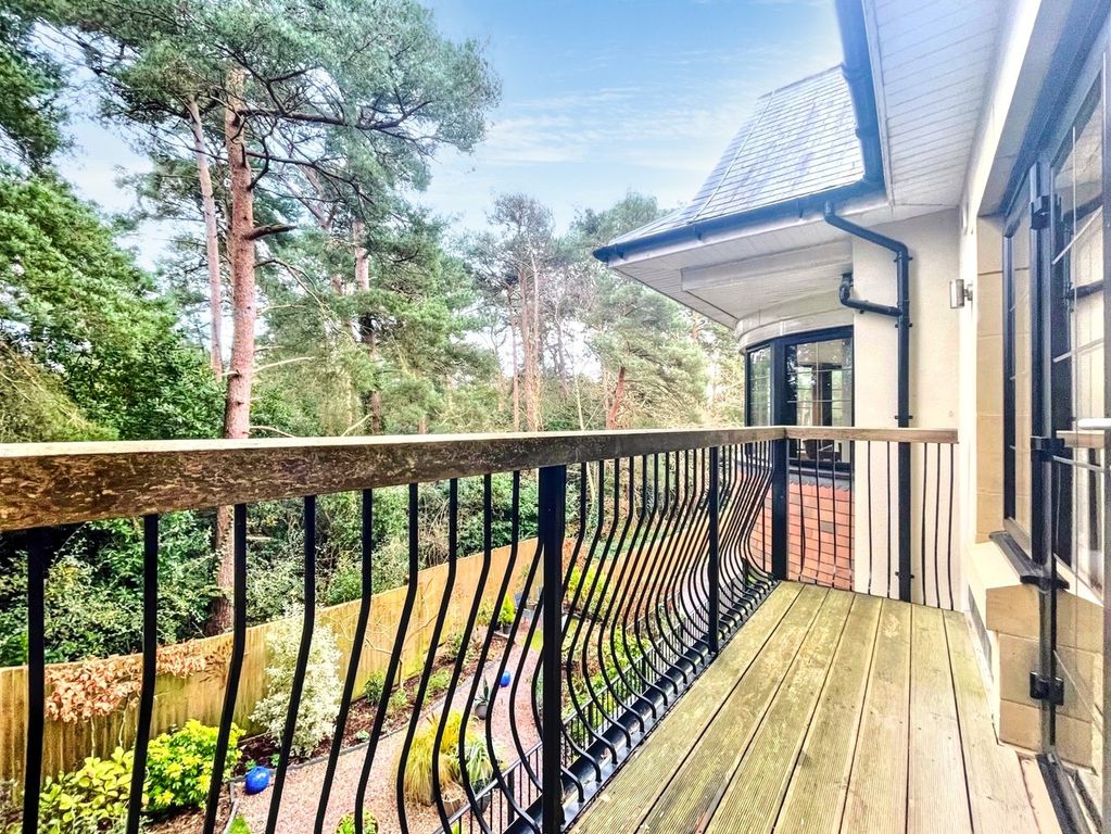 Property photo 2 of 26