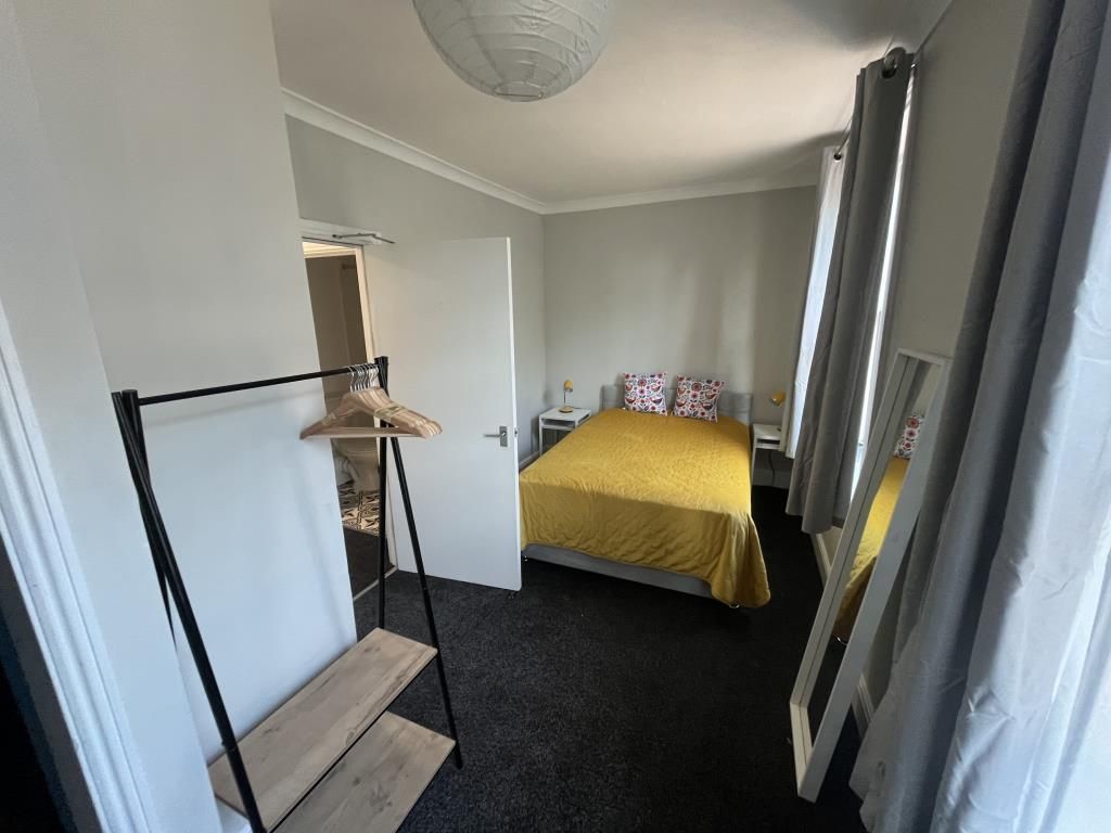 Property photo 3 of 5 Bedroom