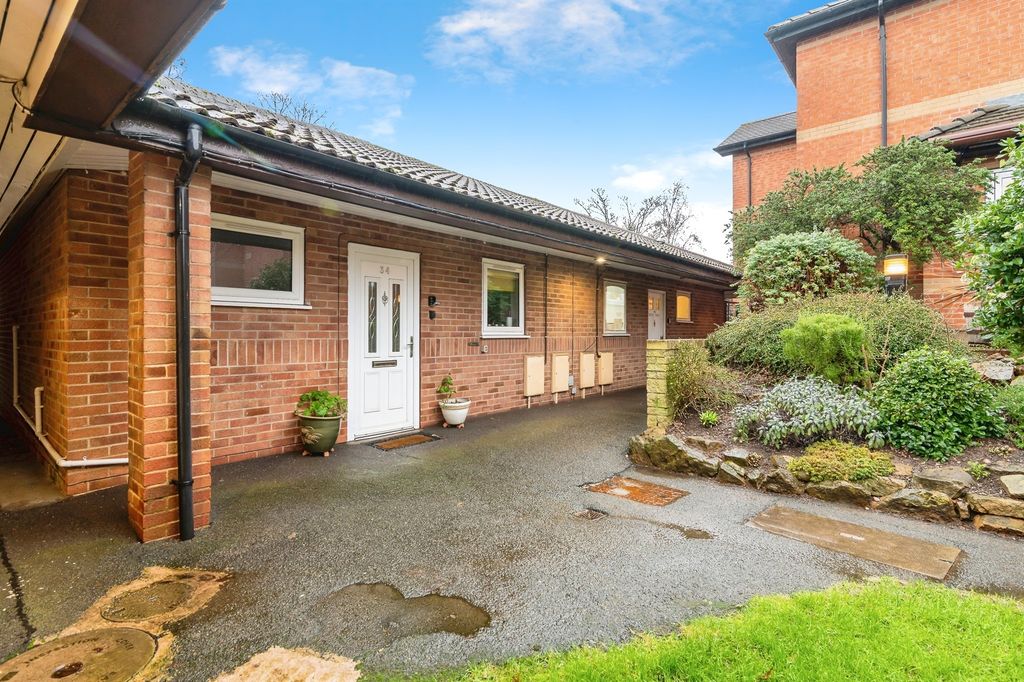 Property photo 1 of 14