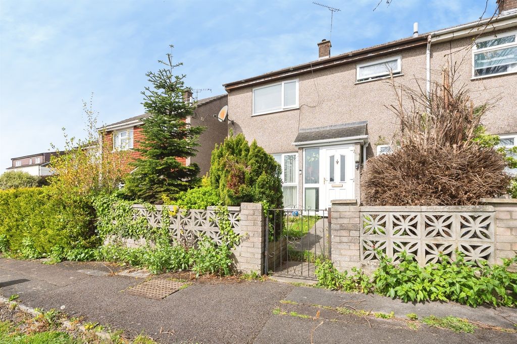 Property photo 1 of 18