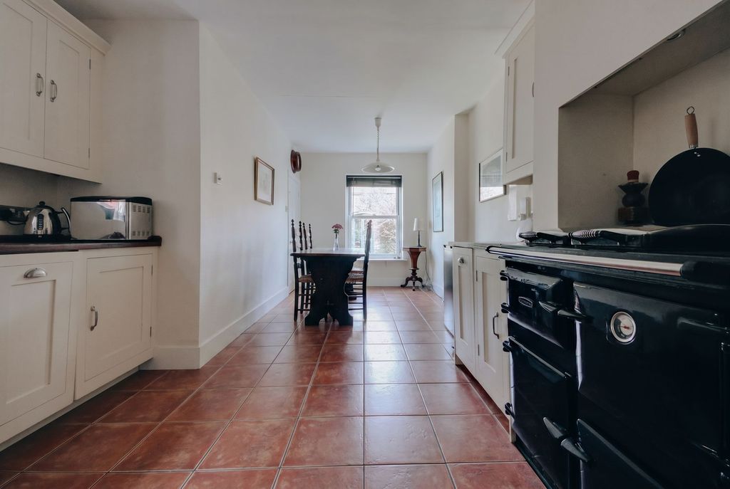 Property photo 3 of 16 Kitchen/Dining Room