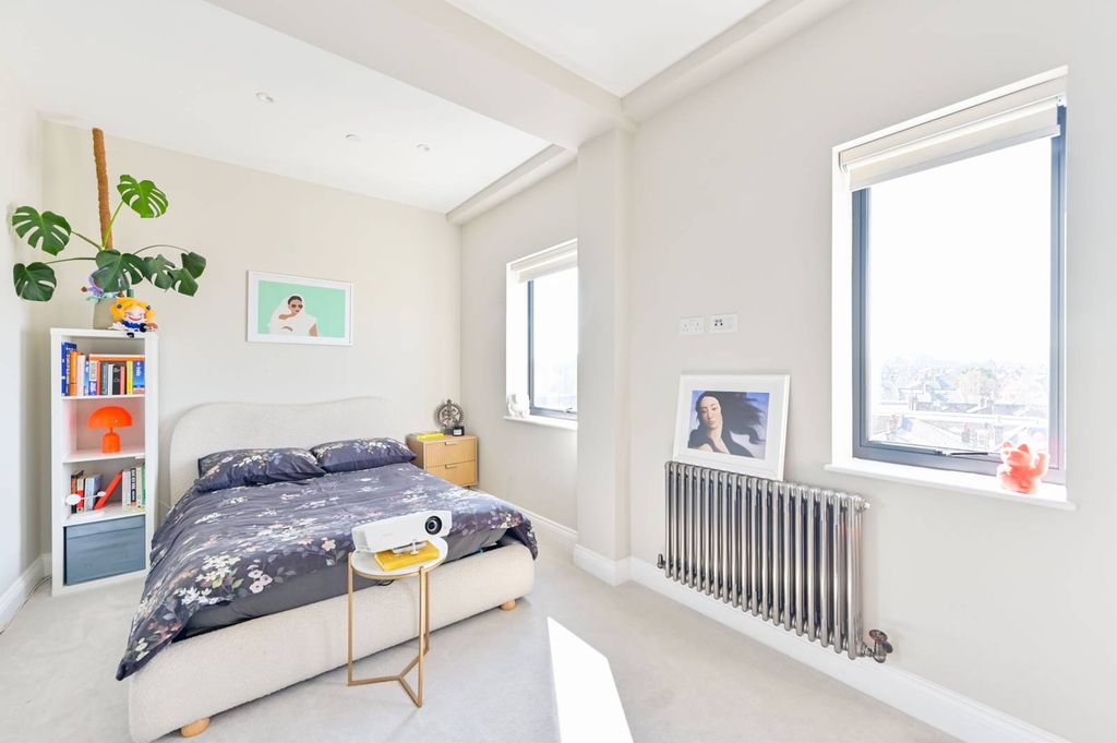 Property photo 1 of 22