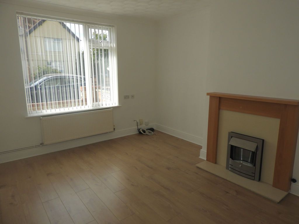 Property photo 3 of 11 Photograph 3