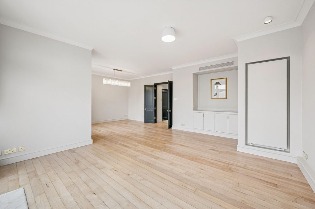 Property photo 2 of 14 Image