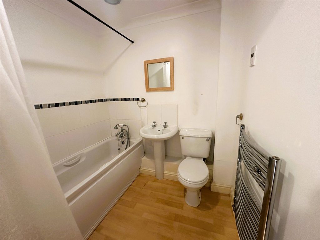 Property photo 3 of 17 Picture No. 09