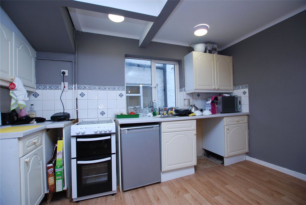 Property photo 2 of 8 Photo 02