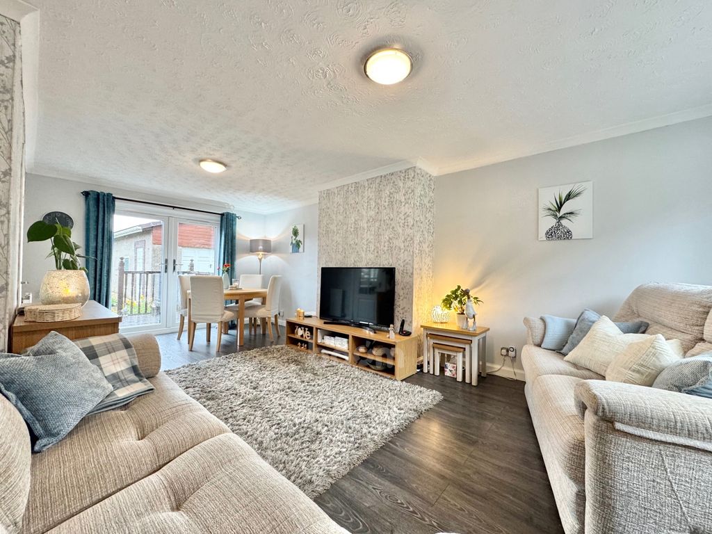 Property photo 2 of 30 Img_7183