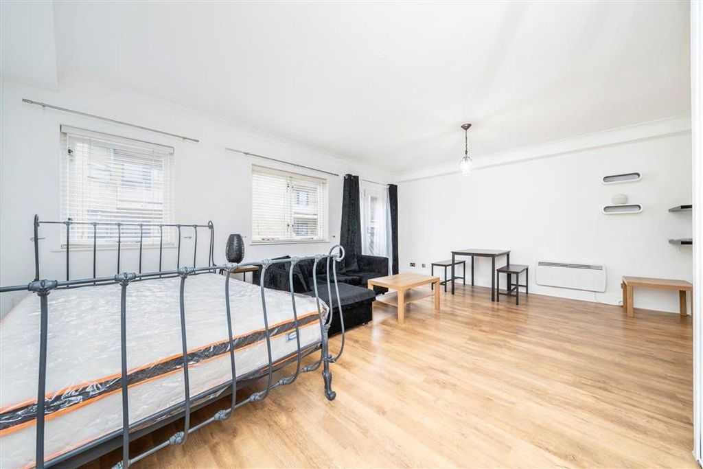 Property photo 3 of 4