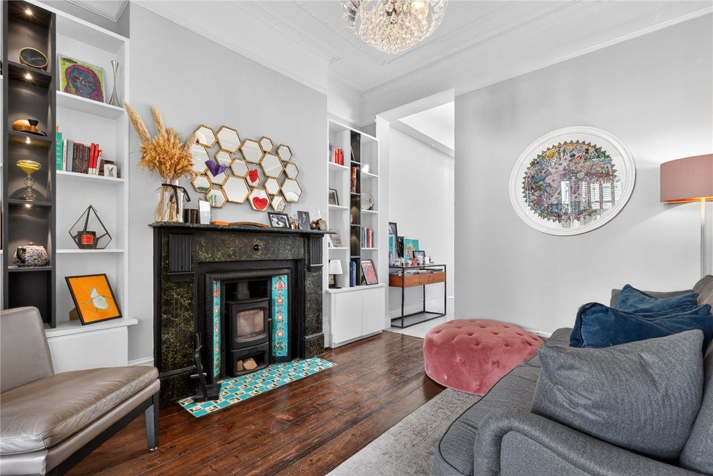 Property photo 3 of 18 Reception Room