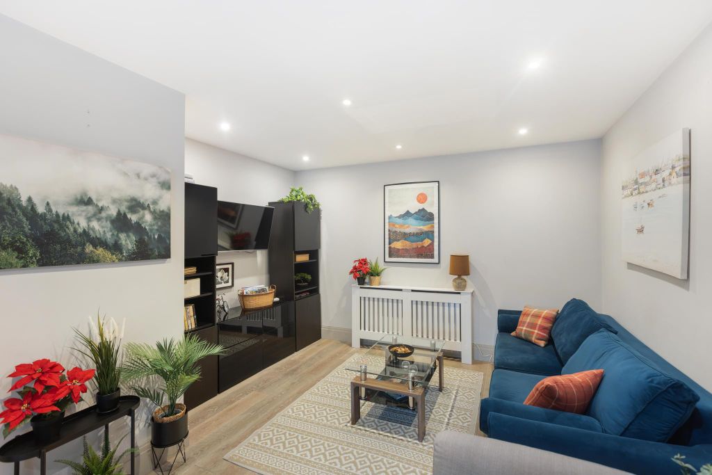 Property photo 2 of 14 Image