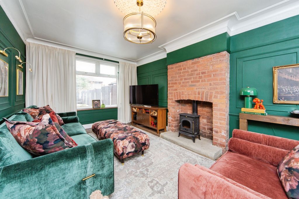 Property photo 2 of 15 Living Room