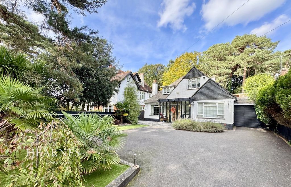 Property photo 1 of 27