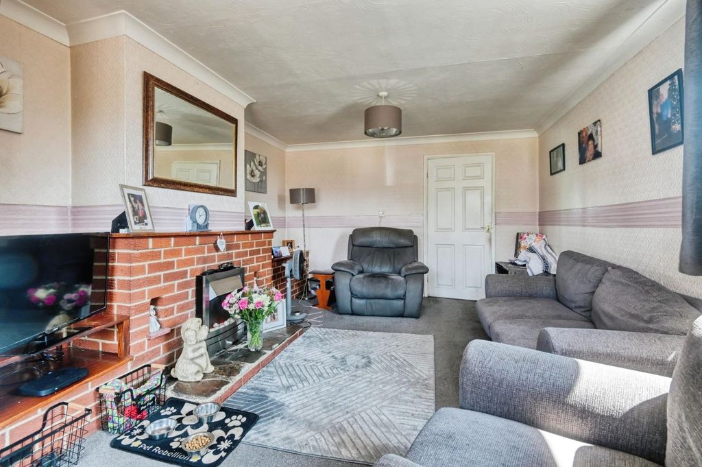 Property photo 2 of 15 26Man2.Jpg