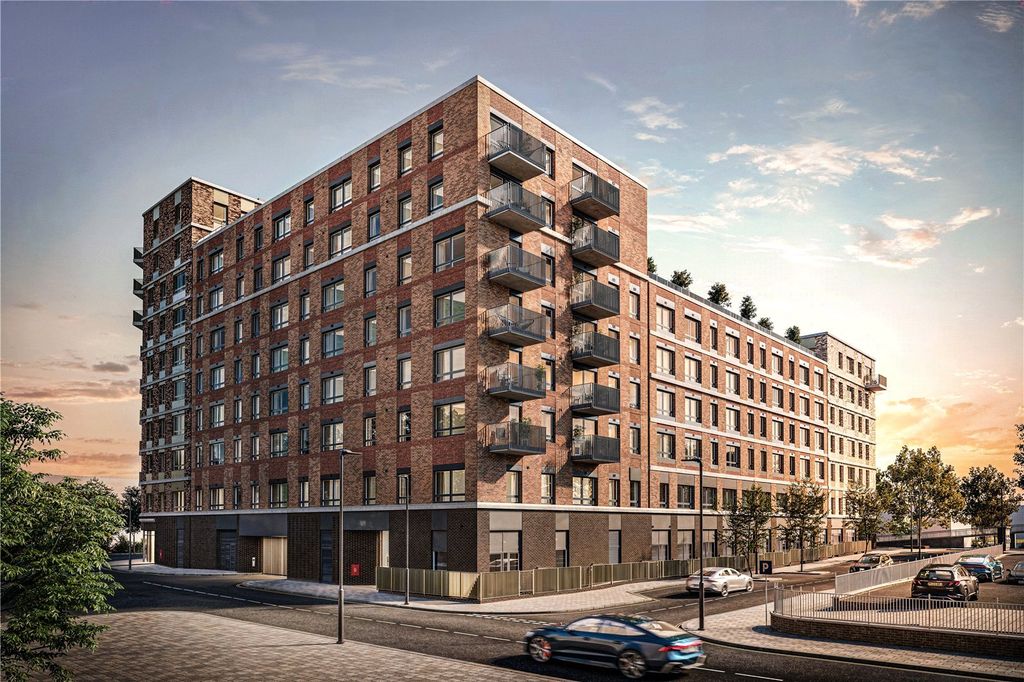 Property photo 1 of 14 Claxton House