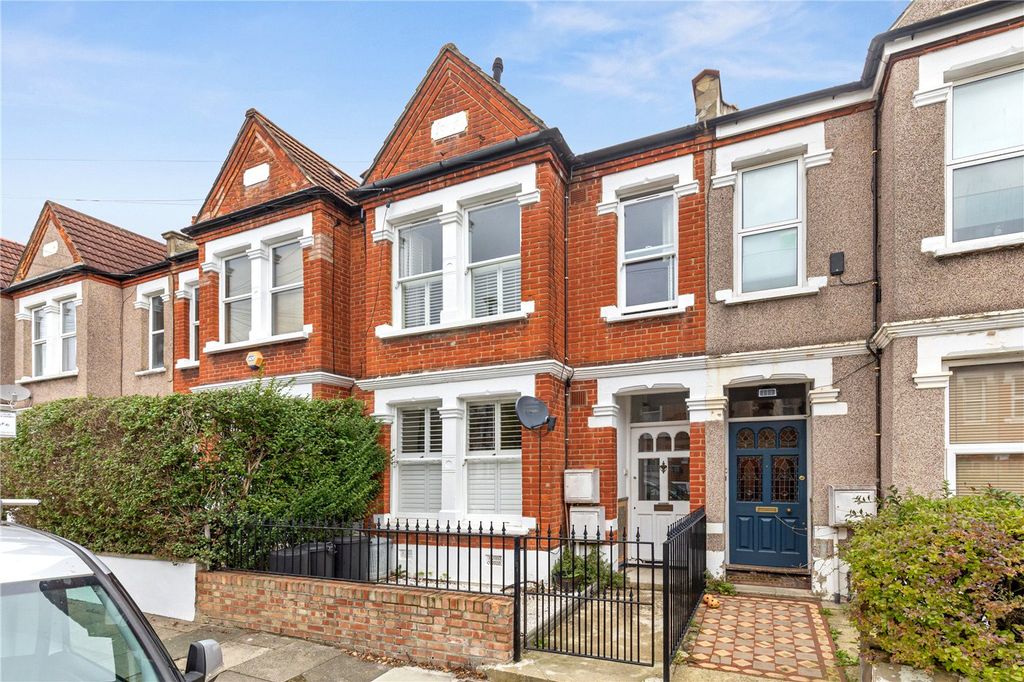 Property photo 2 of 12 Picture No. 15