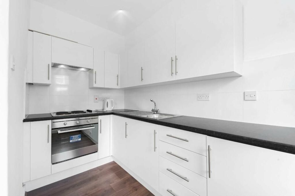 Property photo 1 of 4
