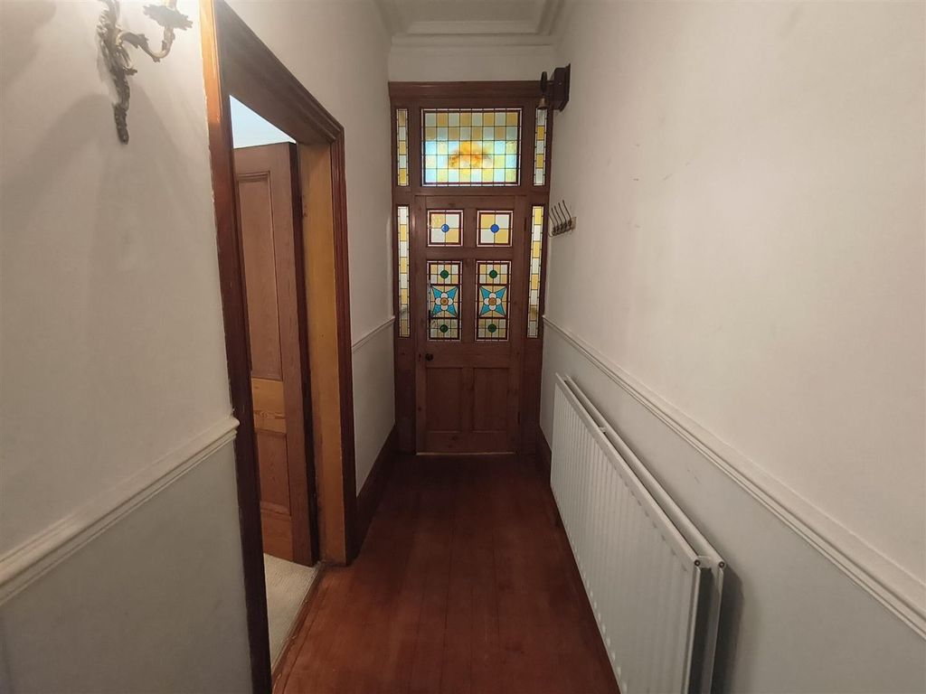 Property photo 3 of 33 Inner Hallway.Jpg