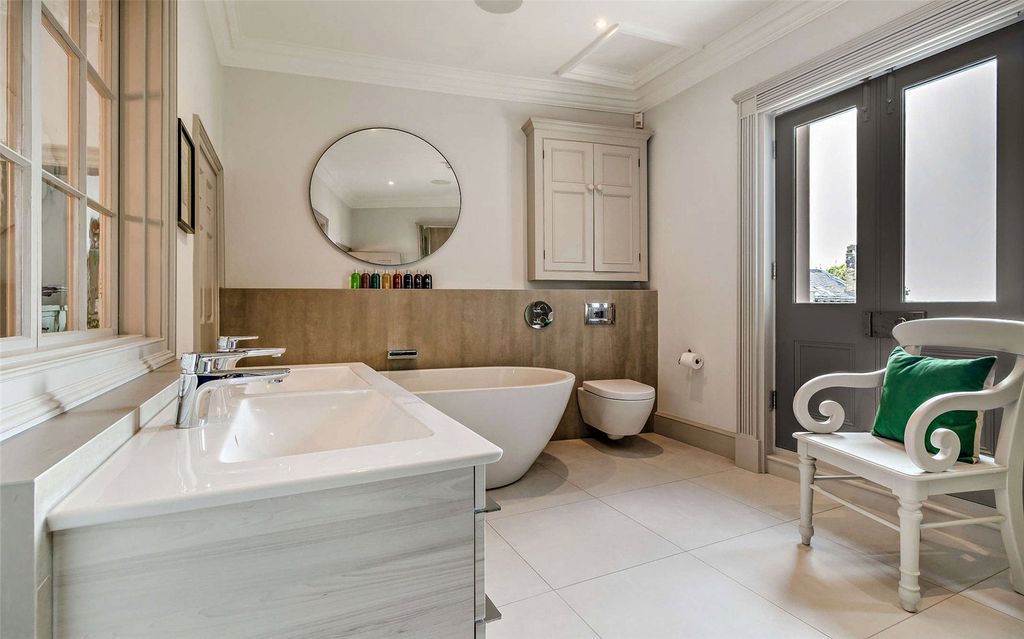 Additional image 19 of 5 bed detached house for saleCastle Moat House, 18 Drury Lane, Lincoln LN1
