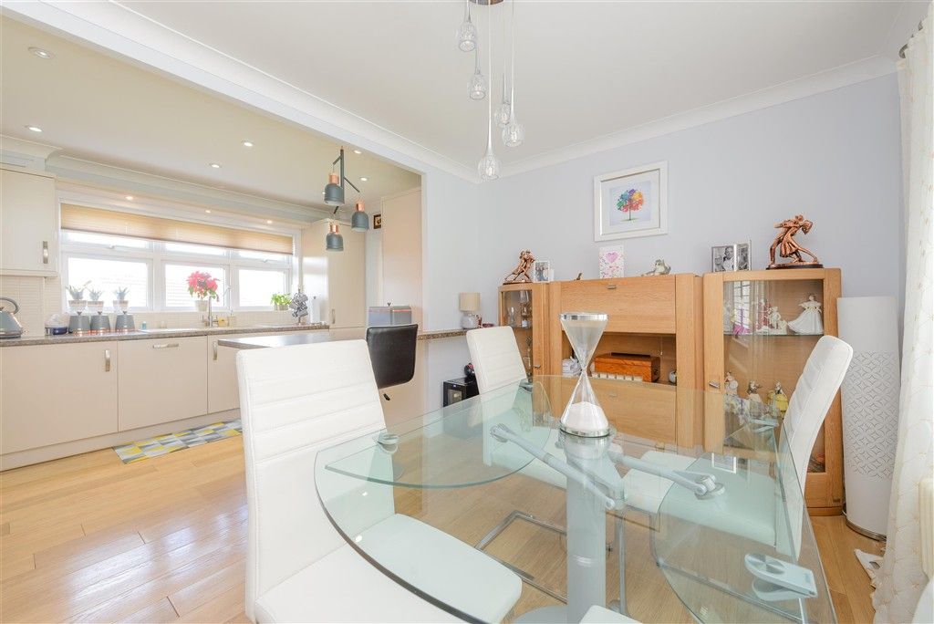 Property photo 3 of 13 Dining Area