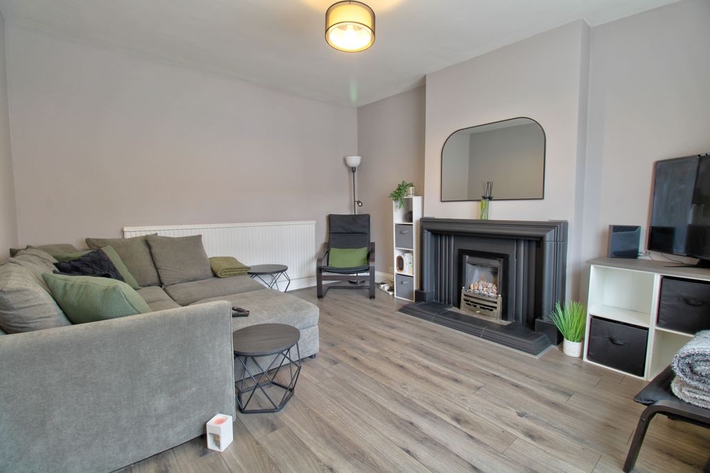 Property photo 3 of 17 A13