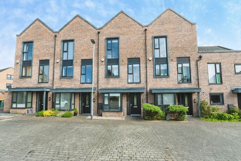 Property photo 1 of 19 Pbox-Img.Jpg