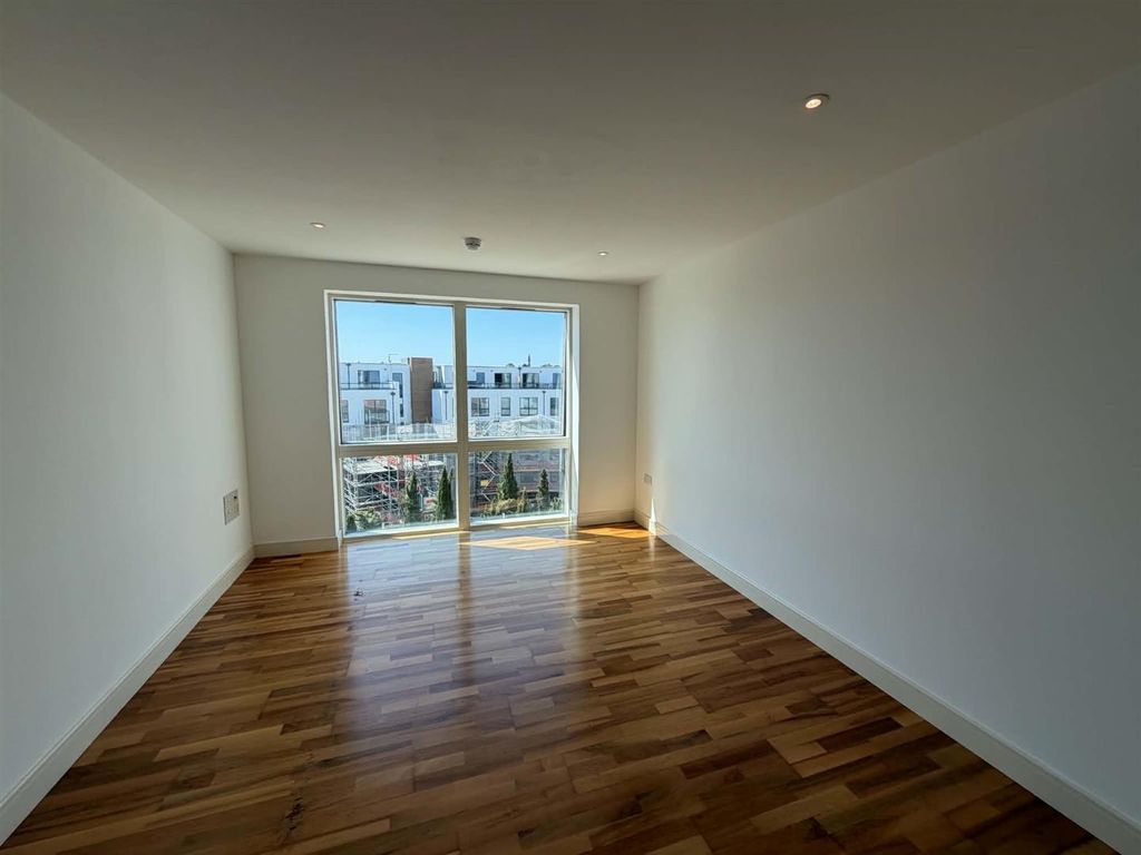 Property photo 2 of 11 763E147F-3E02-4B56-A86A-E07d0554De59.Jpg