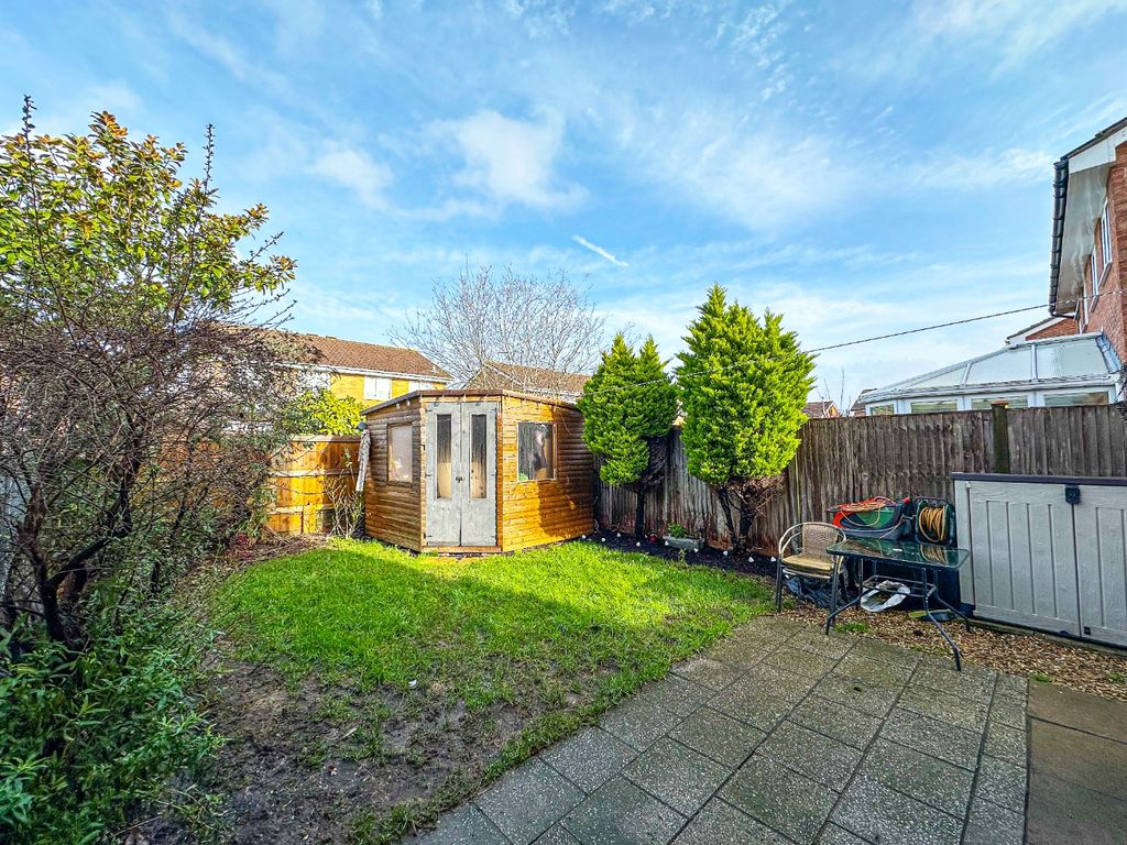 Property photo 2 of 17 4862877