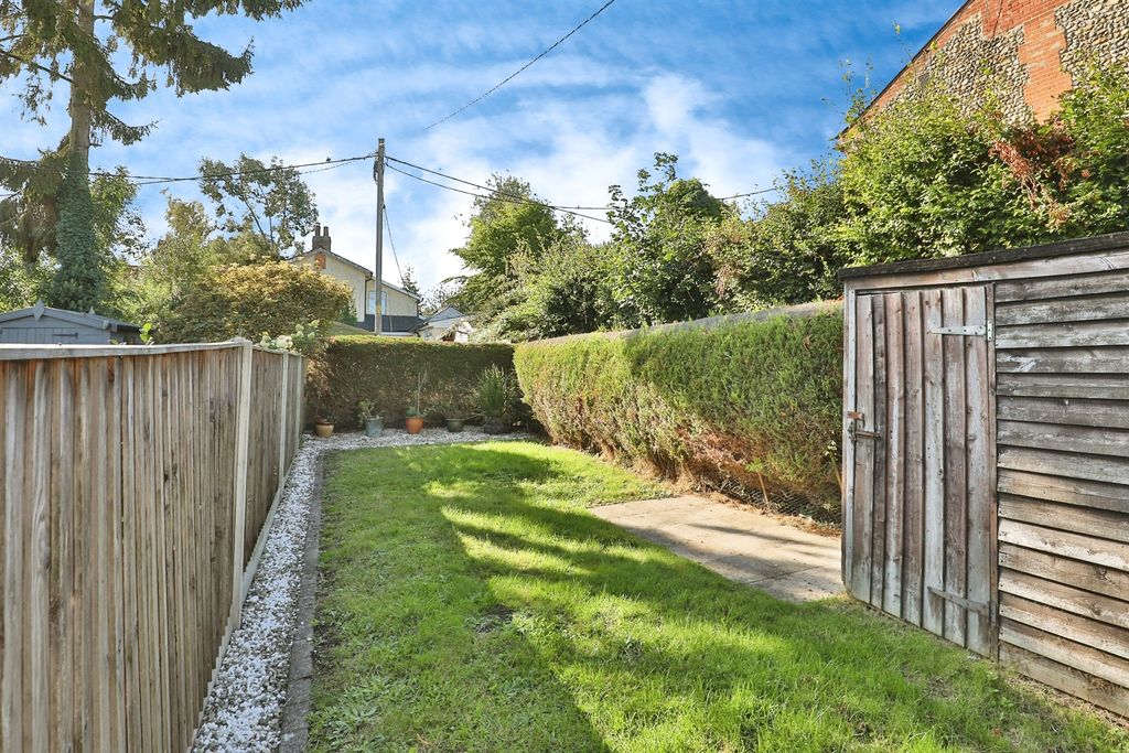 Property photo 3 of 18