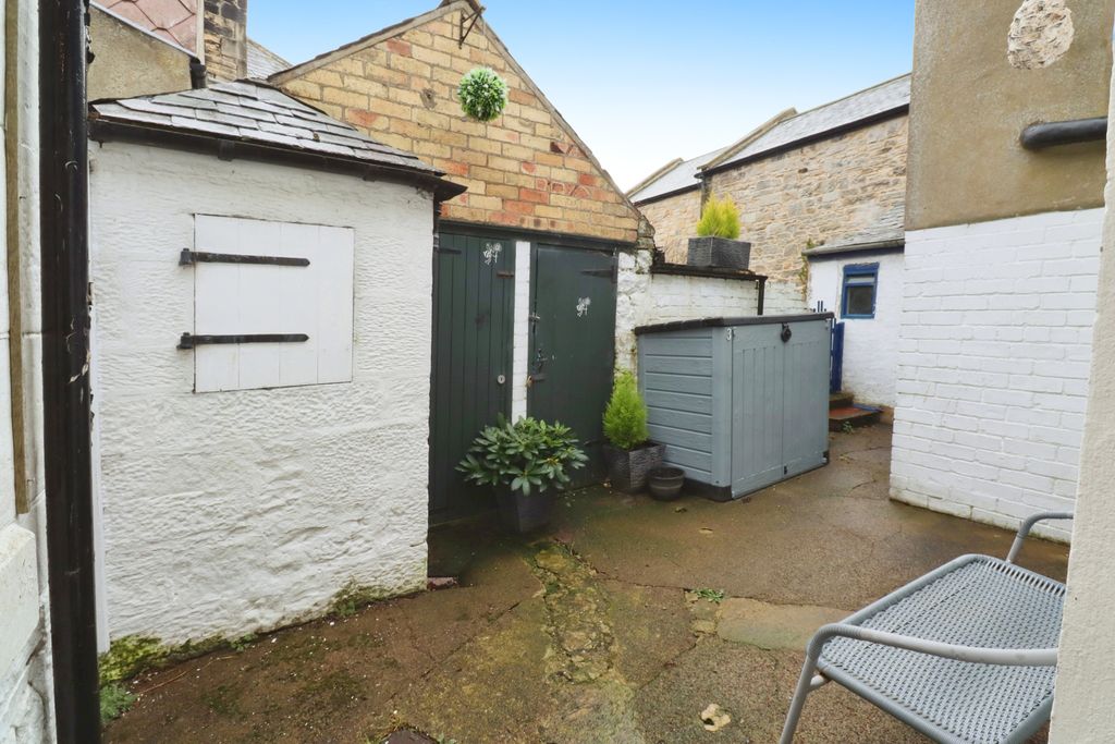 Property photo 3 of 11 Photo #3