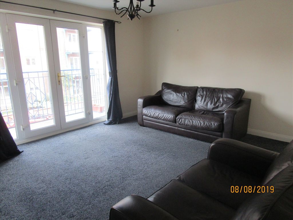 Property photo 2 of 8