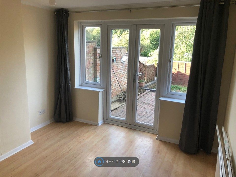 Property photo 2 of 12 Dining Room