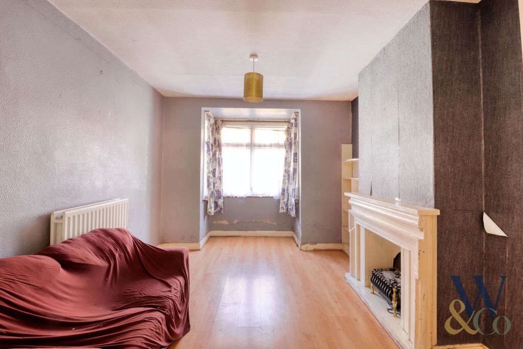 Property photo 2 of 26