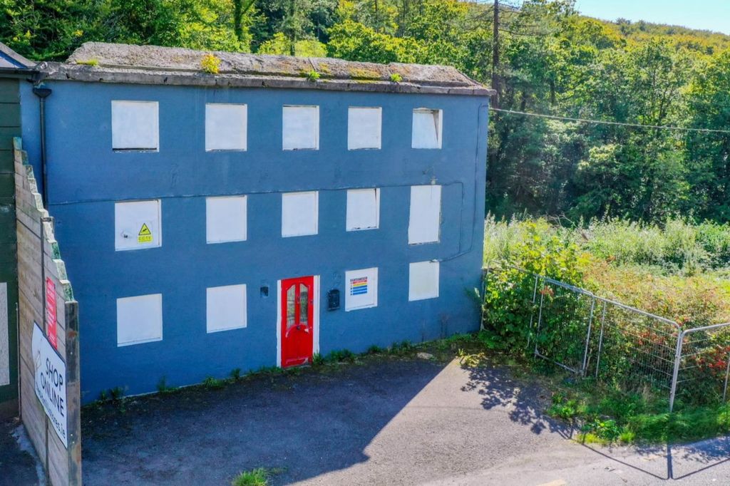 Property photo 2 of 9 <Alttext/>