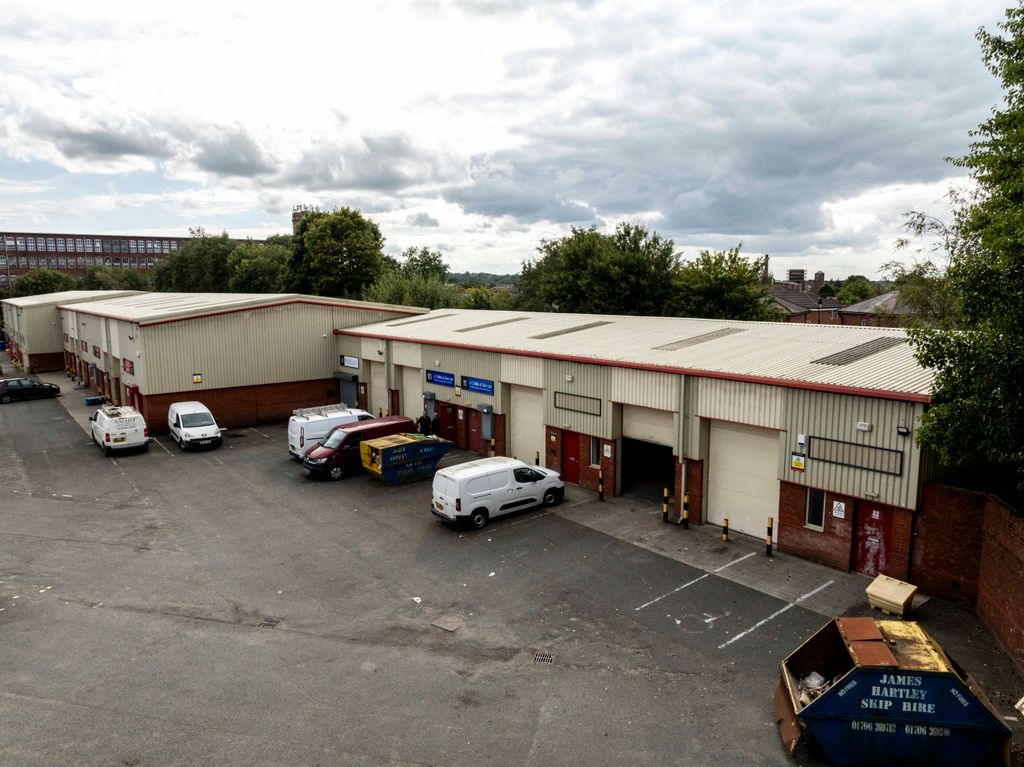 Property photo 3 of 7 20240913Globe Park74