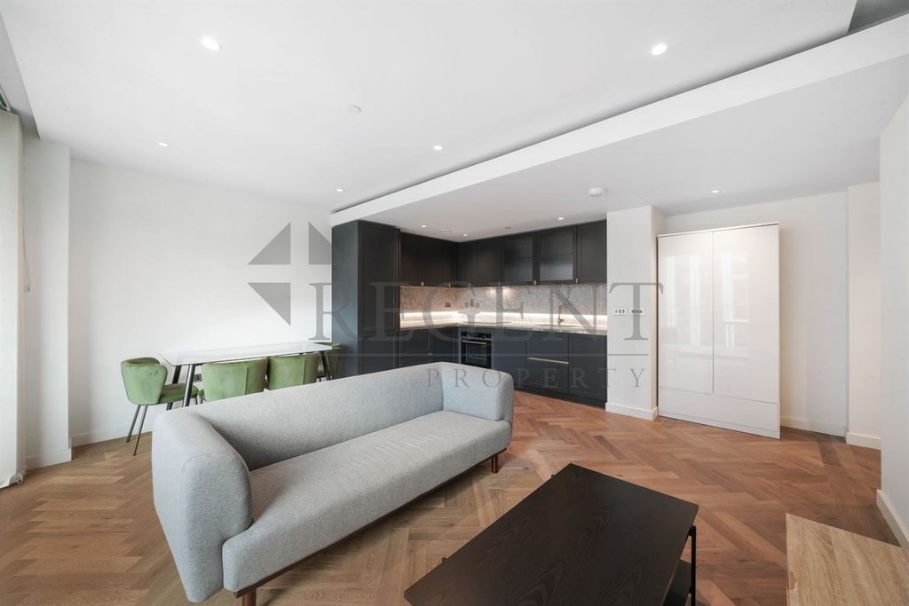 Property photo 3 of 18 Open Plan