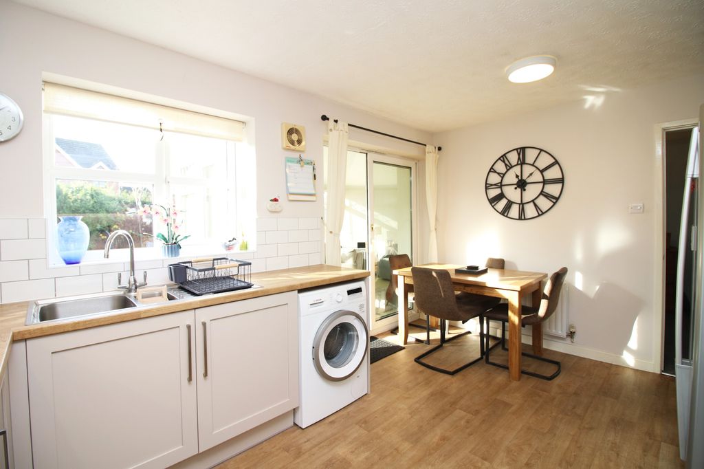 Property photo 3 of 26