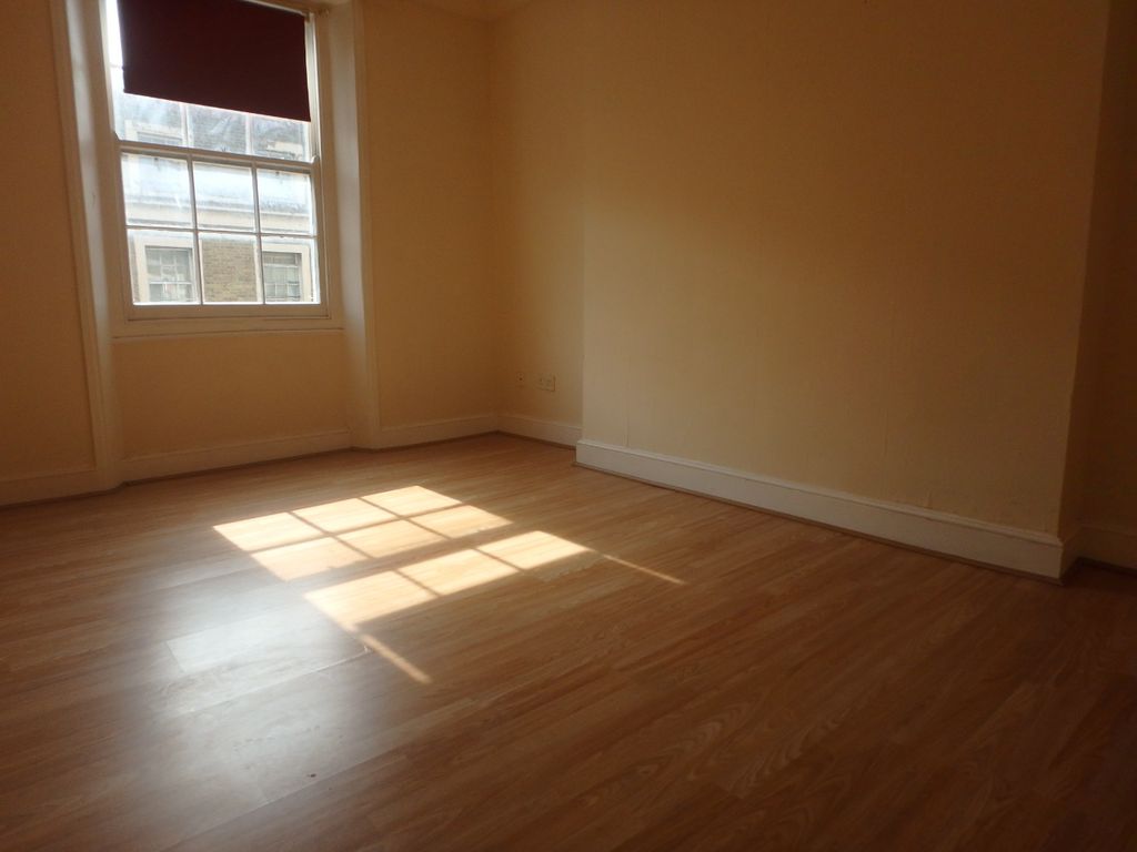 Property photo 3 of 7 2876212