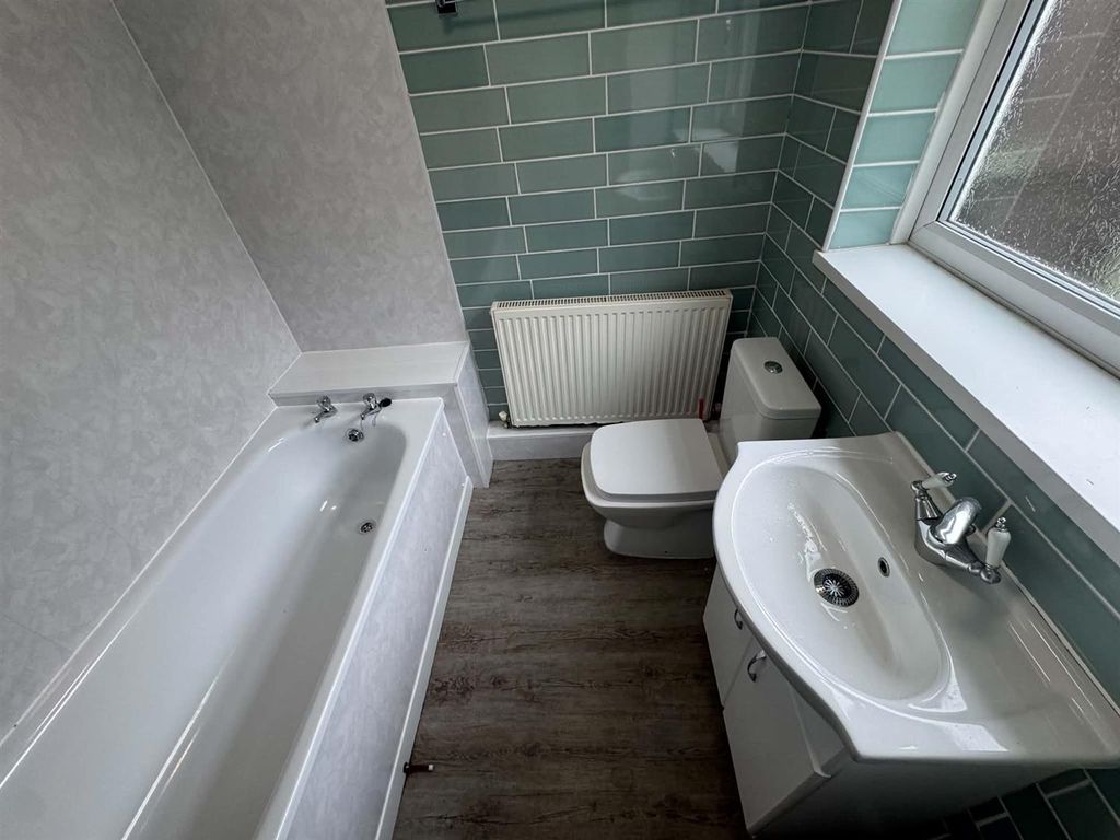 Property photo 3 of 6 5.Jpg
