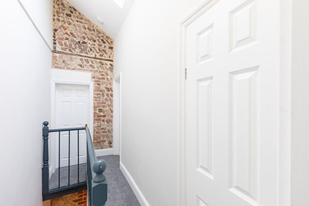 Property photo 3 of 16 Download (9).Png