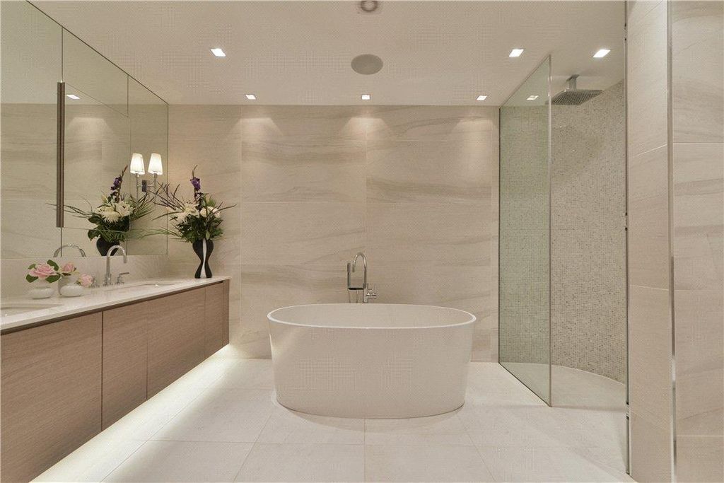 Property photo 3 of 9 Image