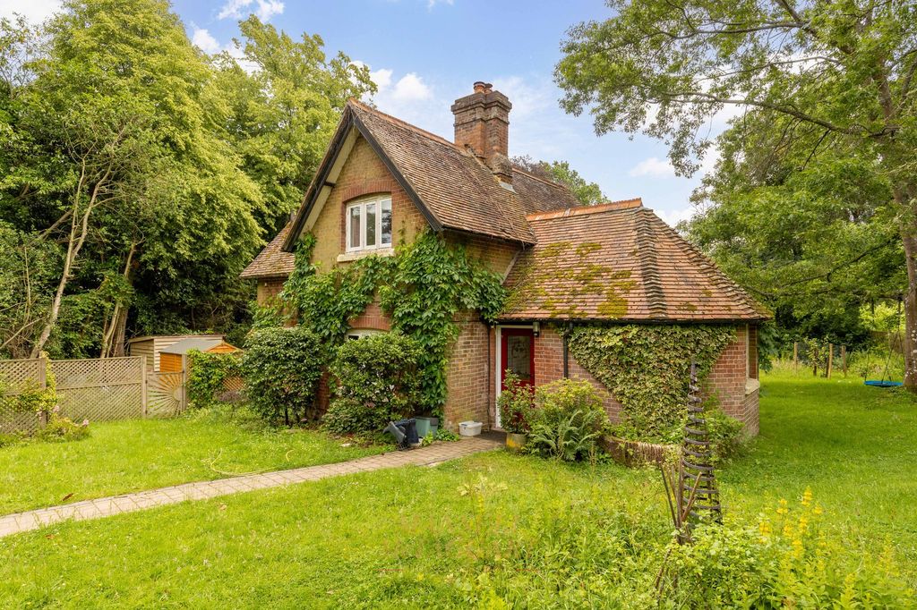 Property photo 1 of 20