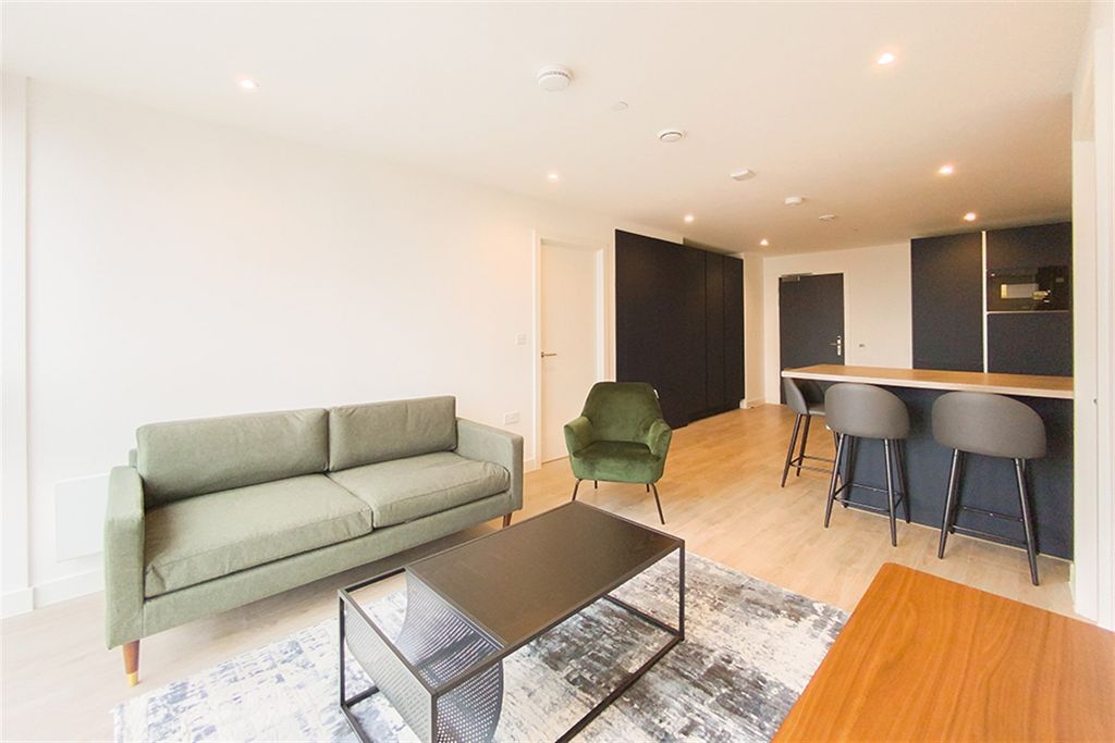 Property photo 1 of 11 (Main)