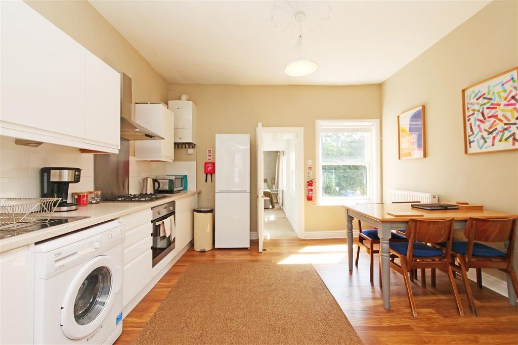 Property photo 2 of 17 Pnmb0667.Jpg
