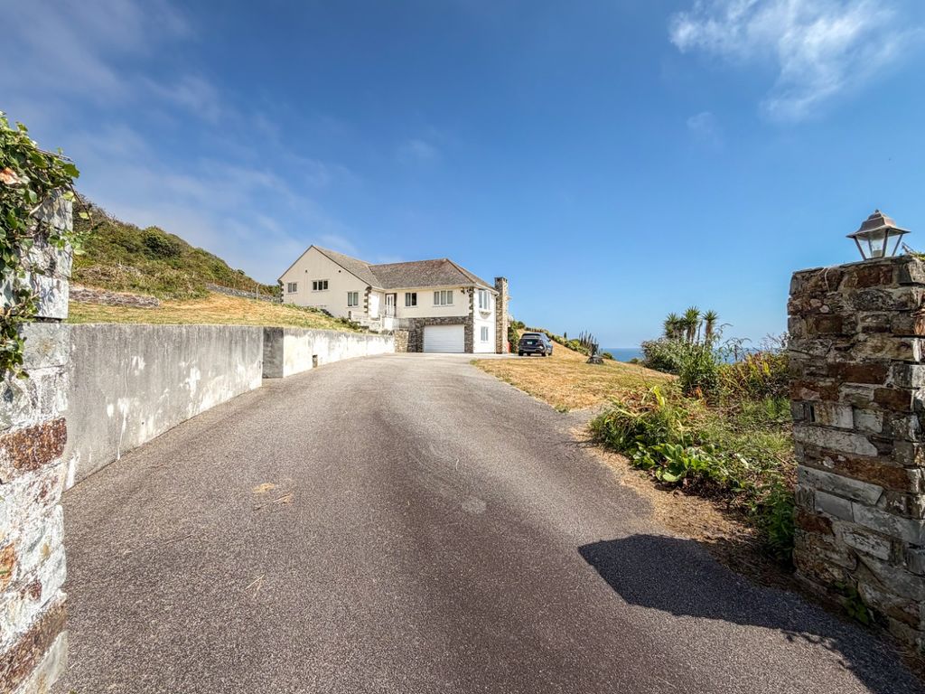 Property photo 2 of 21 5359805