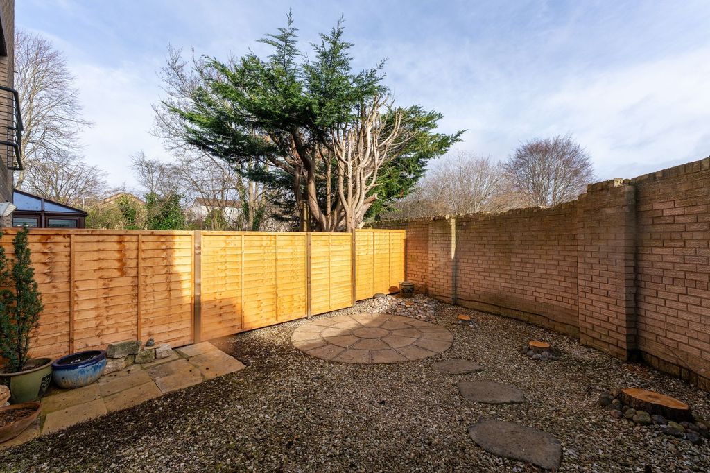 Property photo 2 of 49