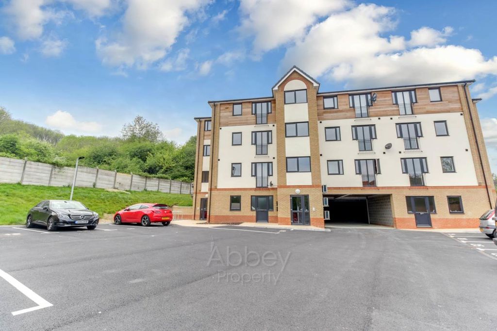 Property photo 1 of 13